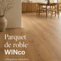 Parquet en chêne installé dans un salon chaleureux et moderne.