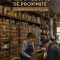 Un mom & pop shop accueillant avec une vitrine colorée et des produits artisanaux.