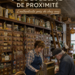 Un mom & pop shop accueillant avec une vitrine colorée et des produits artisanaux.