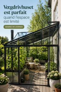 Un jardin vertical luxuriant sur un mur, illustrant un petit espace magnifiquement aménagé.