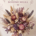 Un bouquet de fleurs séchées dans un style bohème, mettant en avant des couleurs douces et naturelles.