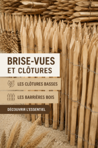 Clôture en bois et brise-vue dans un jardin décoré