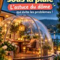 Terrasse couverte avec mobilier chaleureux, prête à accueillir les jours de pluie.